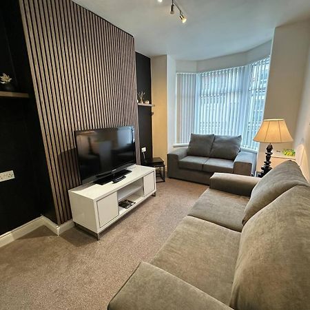 Вілла 2Br Stylish Ormeau Road House Белфаст Екстер'єр фото